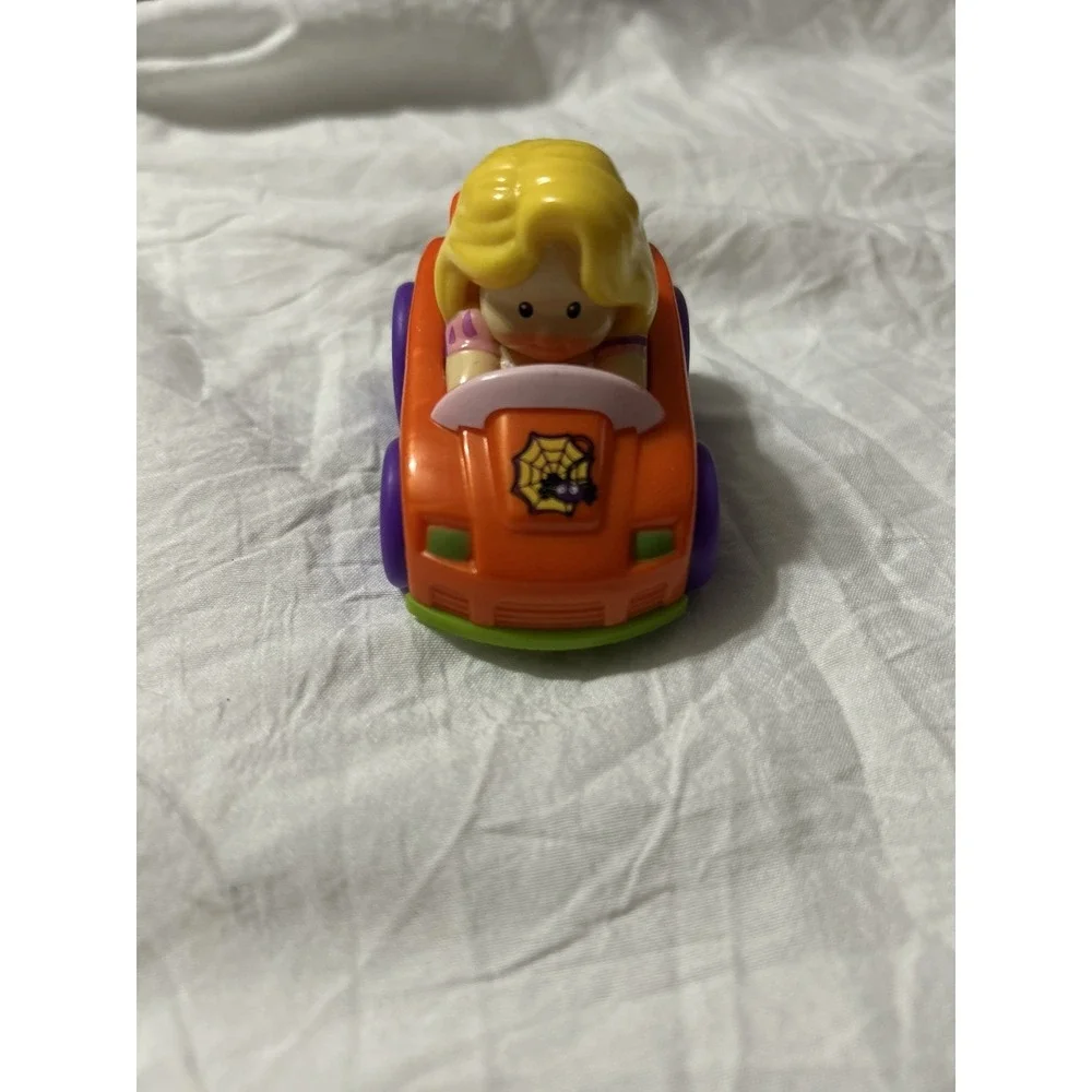 Fisher-Price Little People Disney Princess Rapunzel Halloween Wheelie RARE HTF